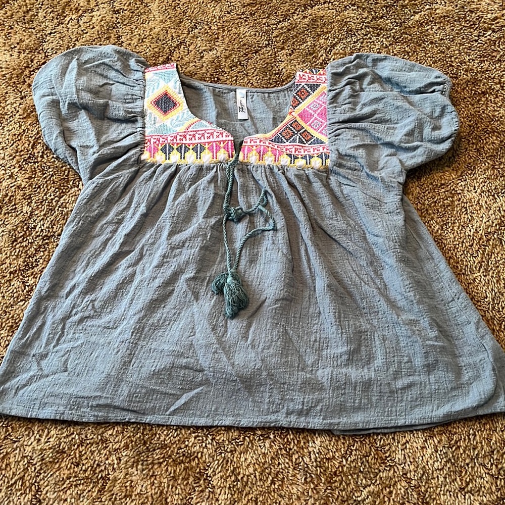 Women’s blouse